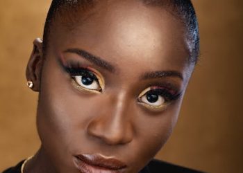 Palette Perfection: Choosing the Right Colors for Your Makeup