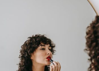 Festival Glam: Sparkling Makeup Ideas for Special Occasions