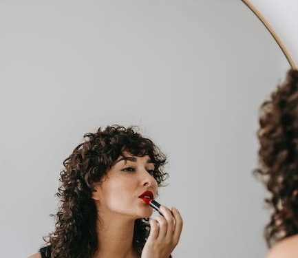 Festival Glam: Sparkling Makeup Ideas for Special Occasions
