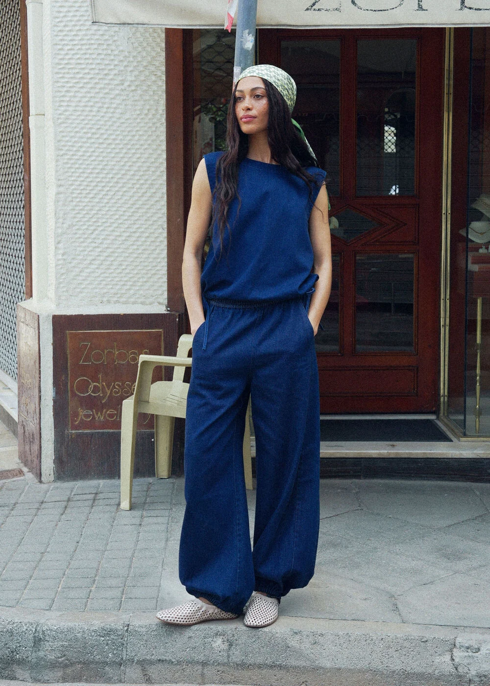 Effortless contemporary fashion inspiration for women